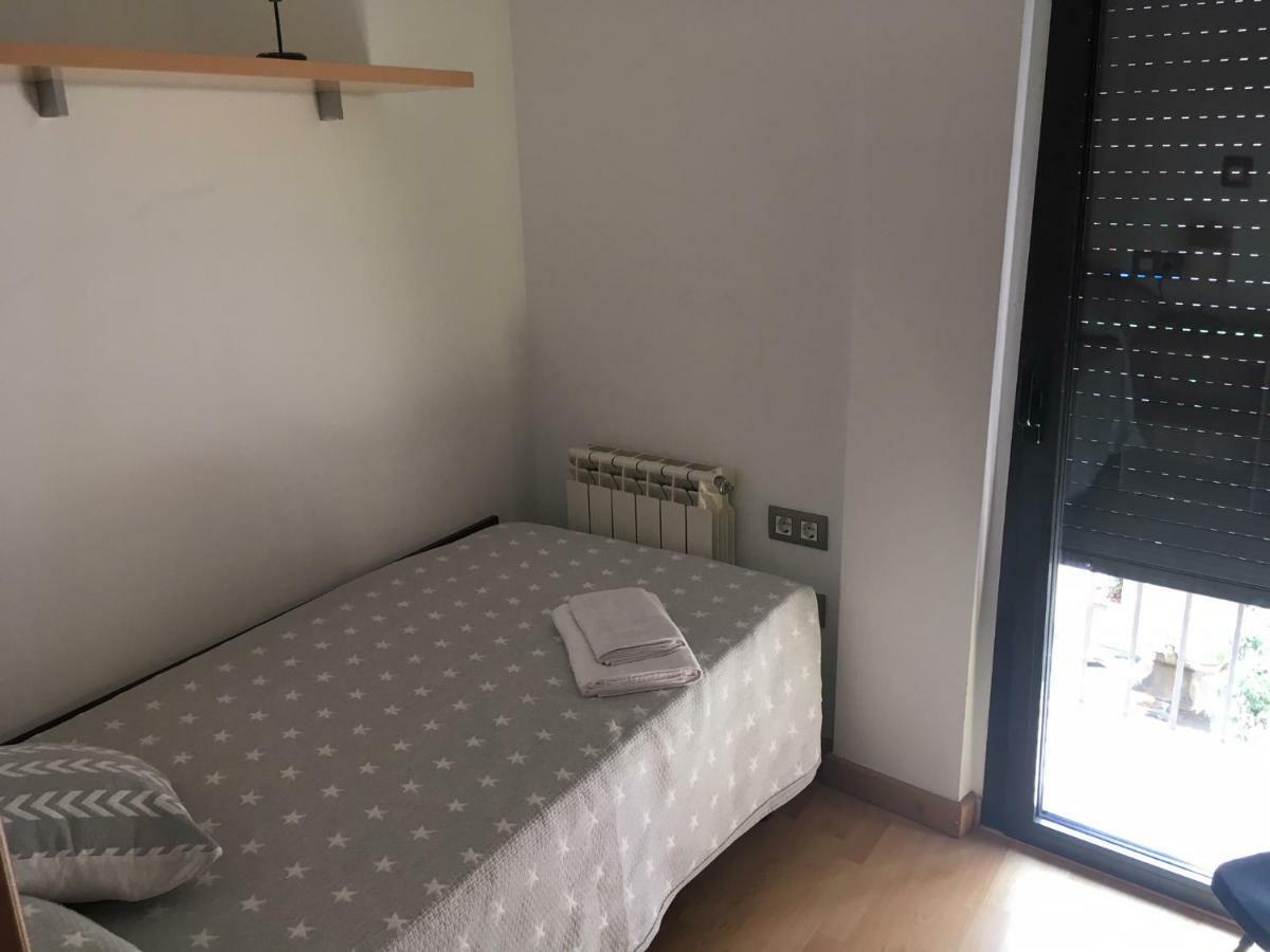 Apartament Centre Historic A Olot Apartment Exterior photo