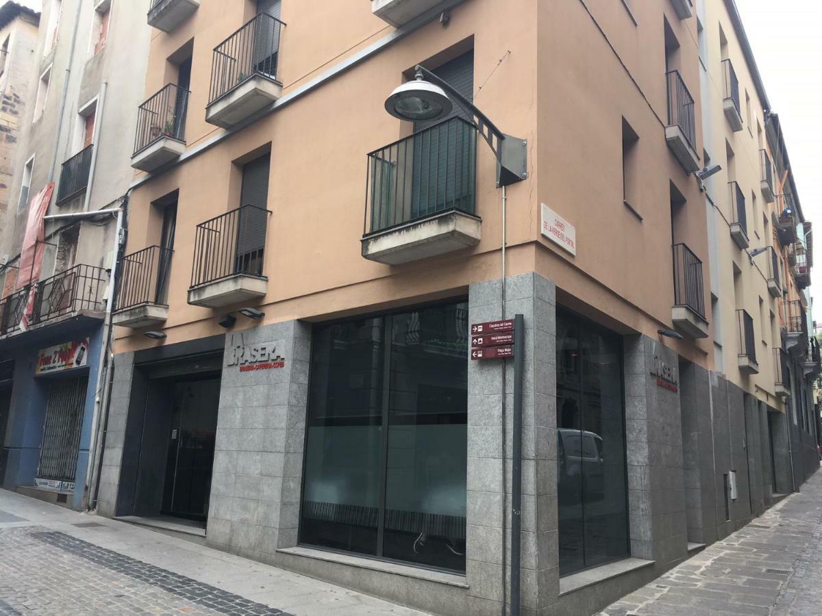 Apartament Centre Historic A Olot Apartment Exterior photo